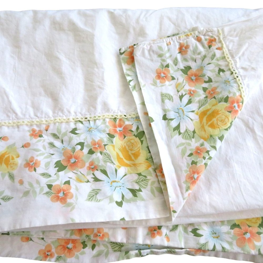 Vintage Springmaid Twin Flat Sheet White Floral Edge Cotton Percale Cottage USA